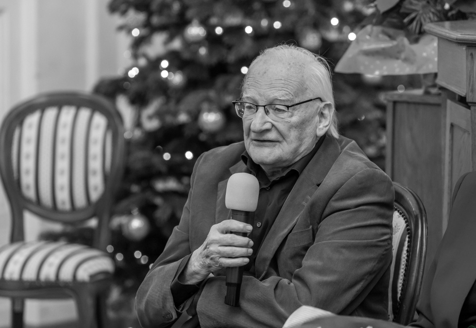 Stanisław Janicki spocznie w Skoczowie. Pogrzeb legendy polskiej telewizji w czwartek