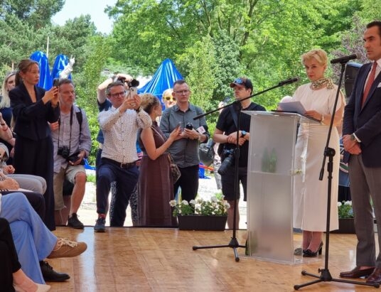 Hołd dla twórców piramid. Ustroń świętował wielki finał modernizacji uzdrowiska | ZDJĘCIA