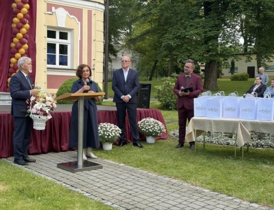 65 lat troski i codziennej służby. Jubileusz Powiatowego Domu Pomocy Społecznej w Pogórzu