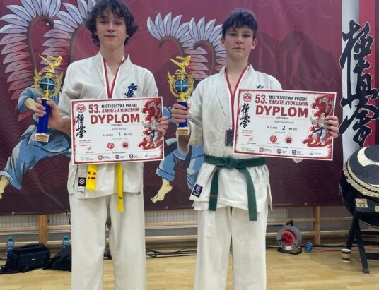 Adam Malina mistrzem Polski w karate. W finale pokonał kolegę z cieszyńskiego klubu
