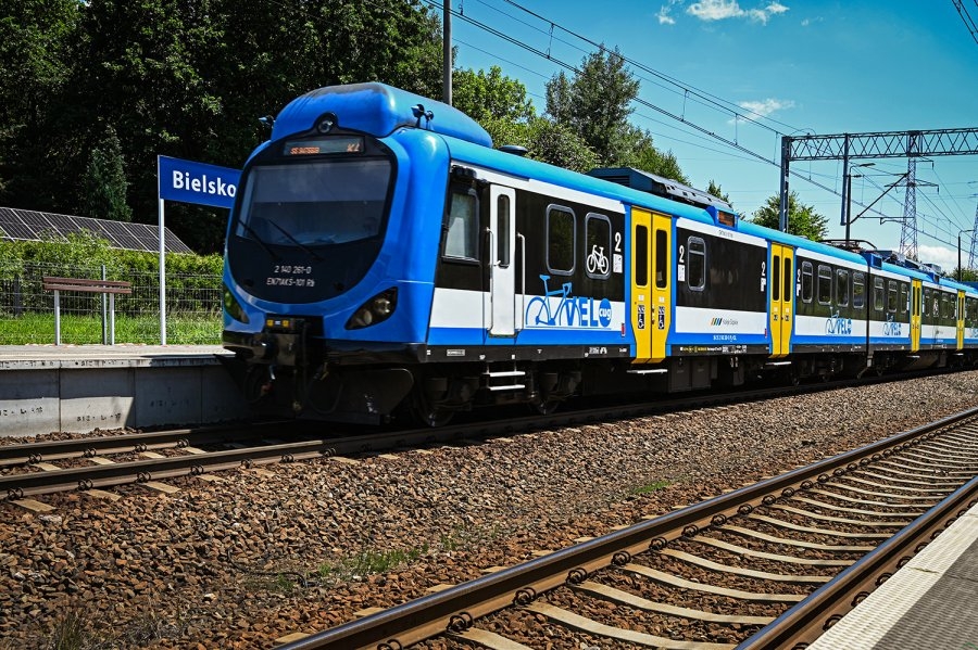 Paraliż na kolei, poważna awaria sieci trakcyjnej. Pociągi jeżdżą objazdem