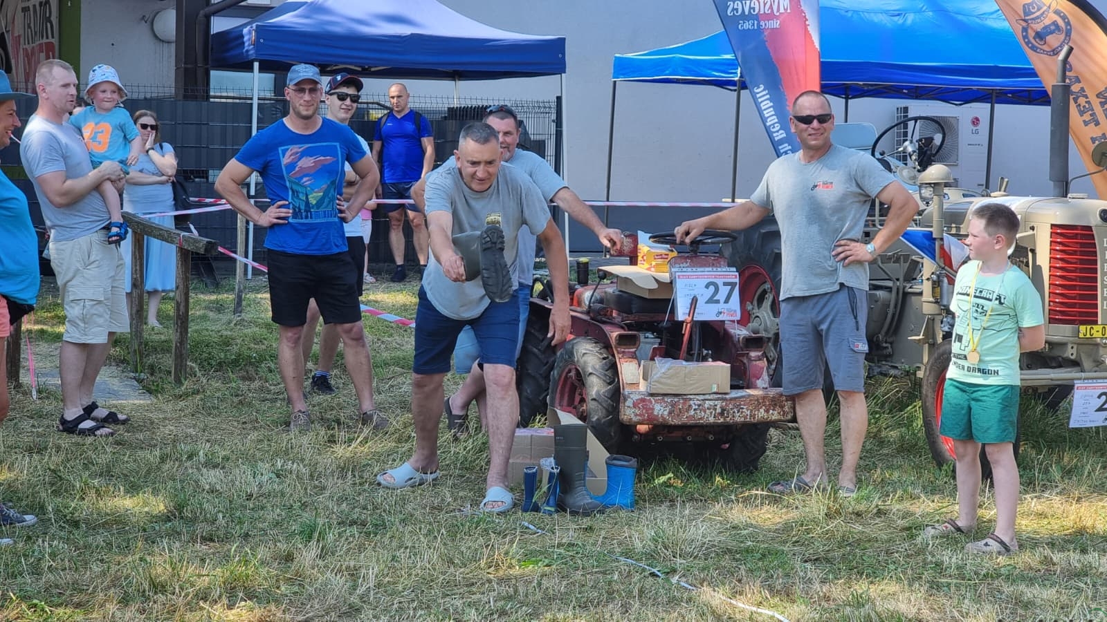 Traktory, upał i świetna atmosfera. Traktor Power w Hażlachu rozpoczął się z pełną mocą! | FOTO, WIDEO