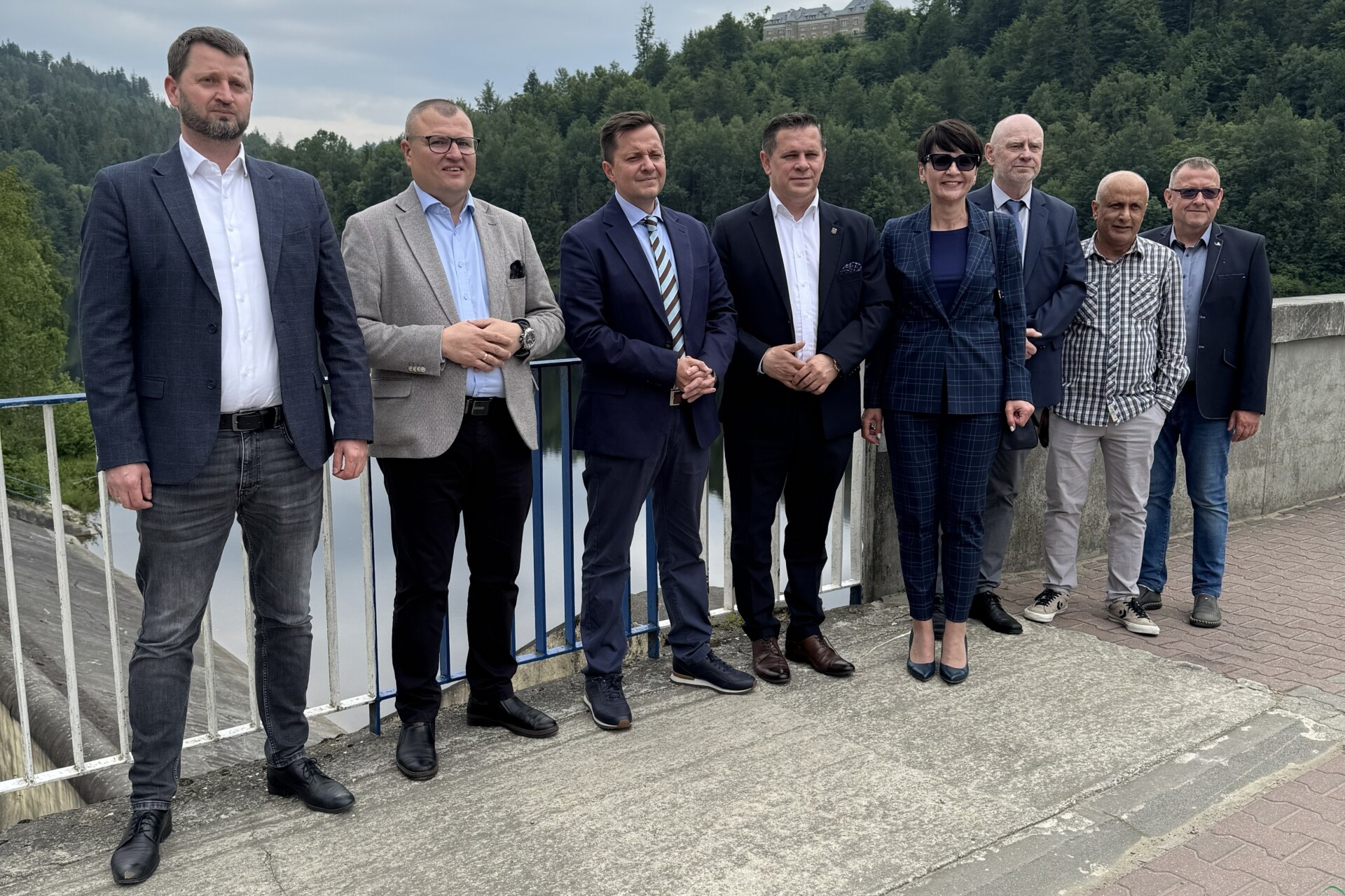 Zbiornik Wisła Czarne jako mała elektrownia i jego dostępność dla turystów, naprawa brzegów Olzy – Wody Polskie o wodach Śląska Cieszyńskiego