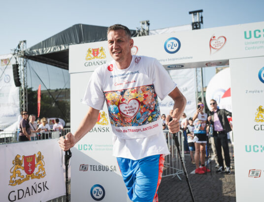 Cezary Trybański na 29. Biegu po Nowe Życie: Bariery są tylko w naszych głowach, doceniajmy życie