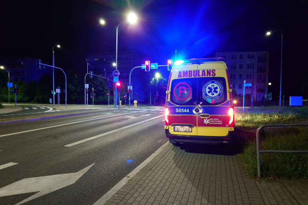 Uratowano życie młodej kobiety! Akcję ratunkową rozpoczęli policjanci