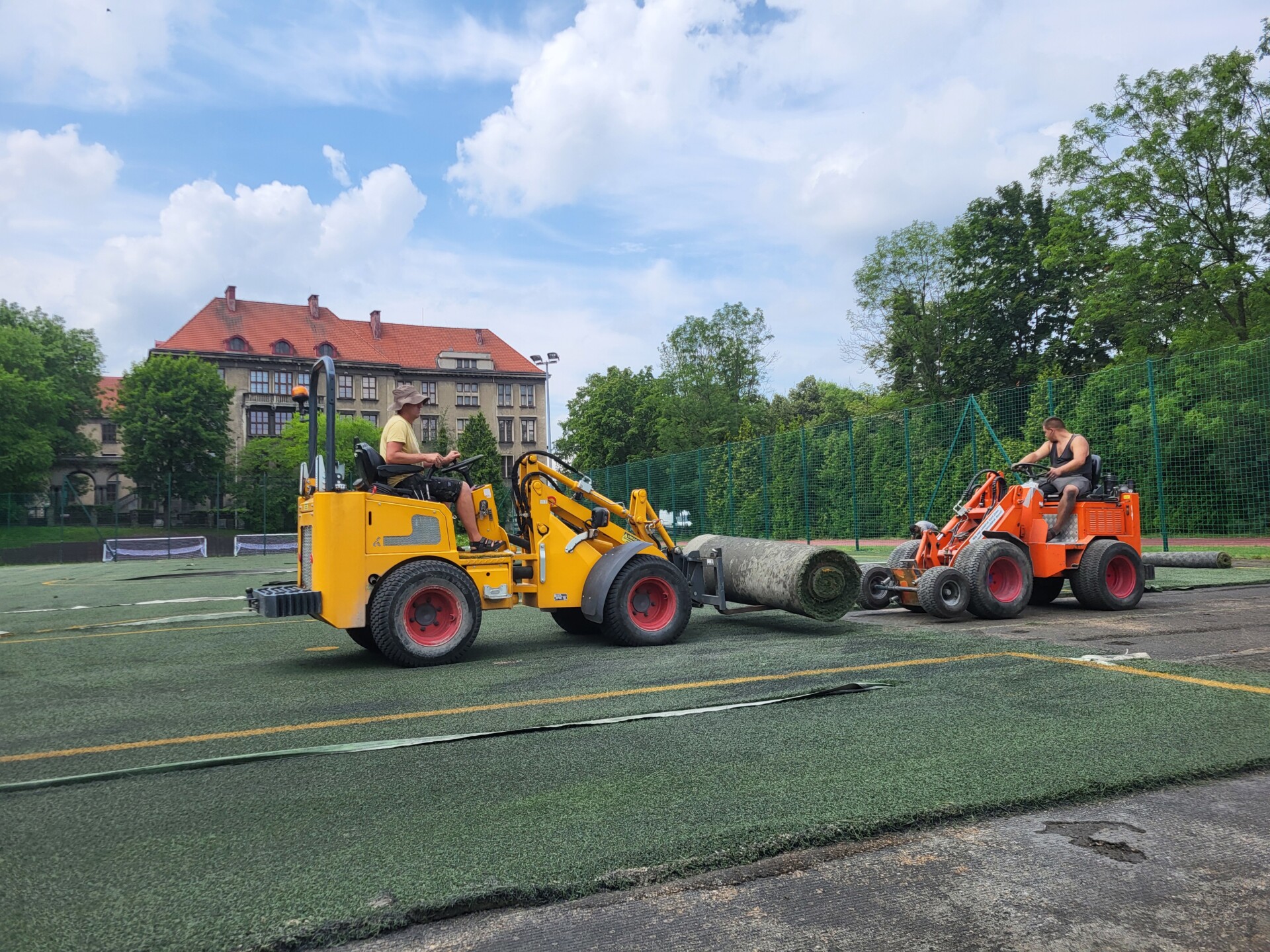 Orlik w Bielsku-Białej przechodzi metamorfozę | ZDJĘCIA