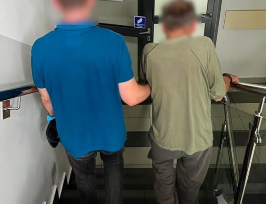 Chciał wyjść z koszykiem ze sklepu bez płacenia