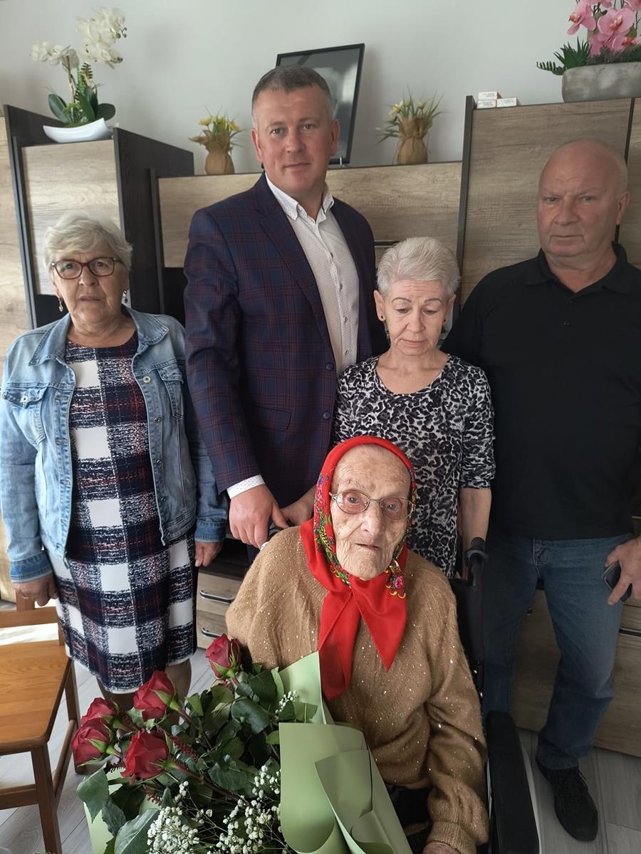 106 lat pani Władzi z Okrajnika! – ZDJĘCIA