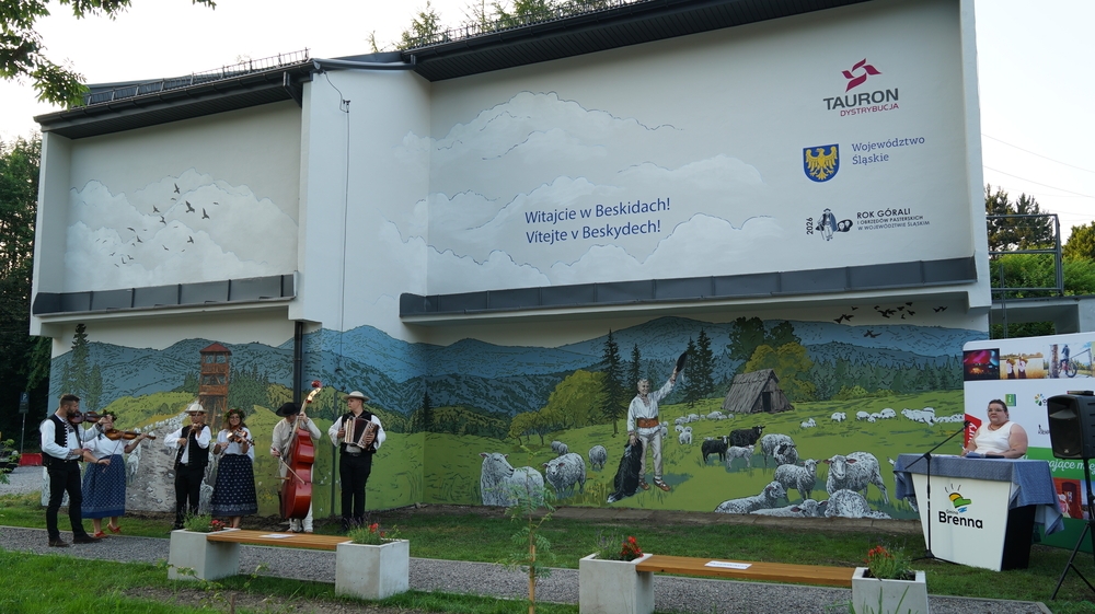 „Ostatni Pasterz z Brennej” – nowy mural zdobi centrum miejscowości