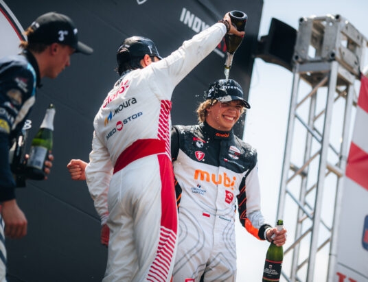Podium i heroiczna walka z awarią. Tymek Kucharczyk drugi w mistrzostwach po wyścigach na Mid-Ohio