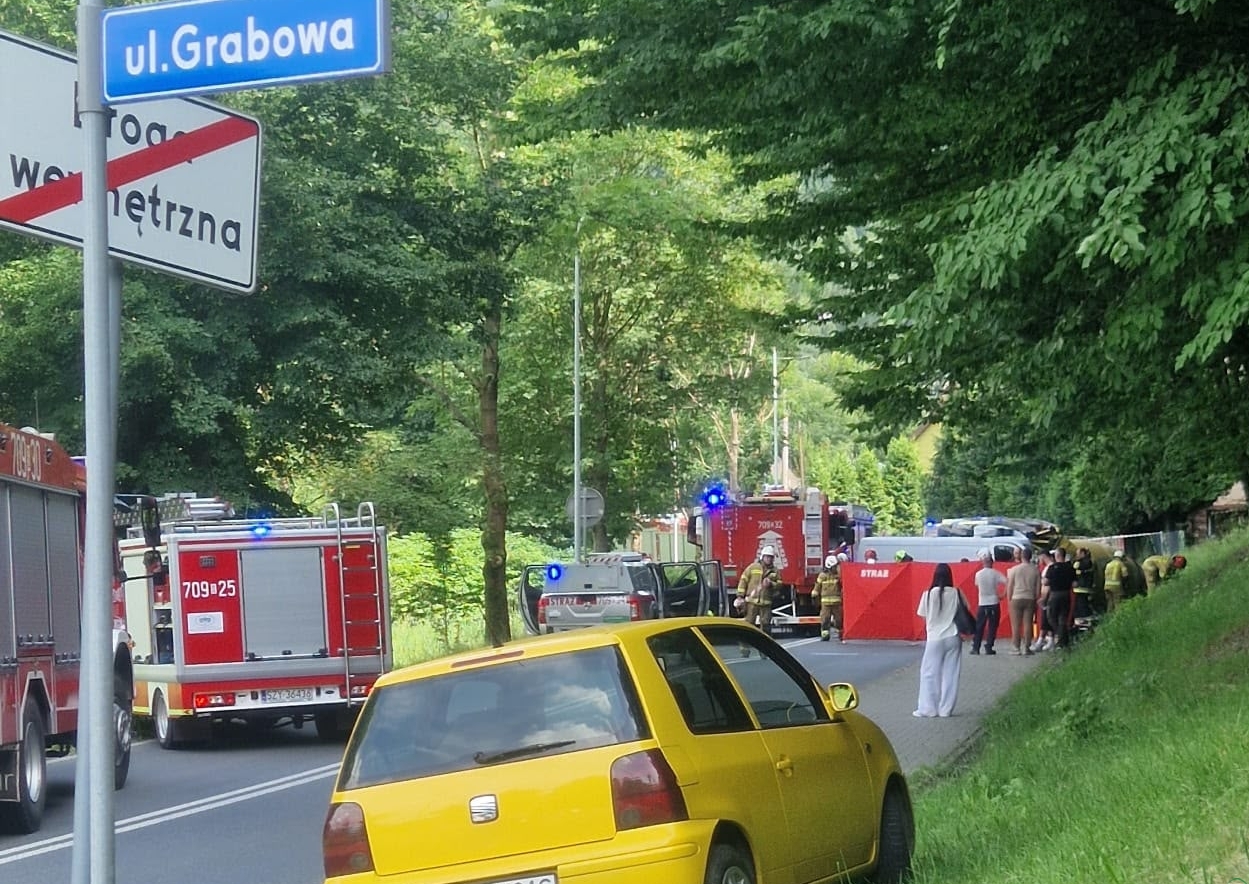 Koszmarny wypadek w Czernichowie. Zginęły dwie osoby
