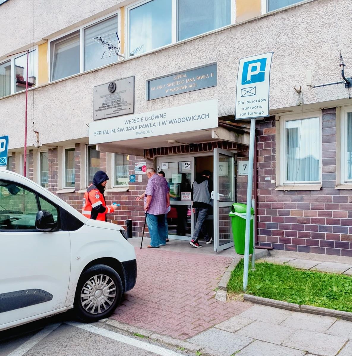 Władze powiatu wadowickiego o anestezjologach i szpitalu