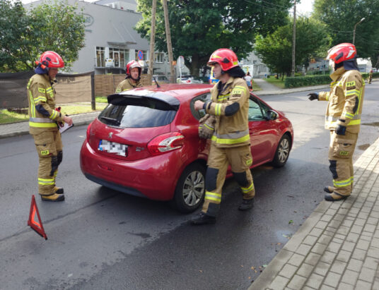Samochodowe domino na Sempołowskiej