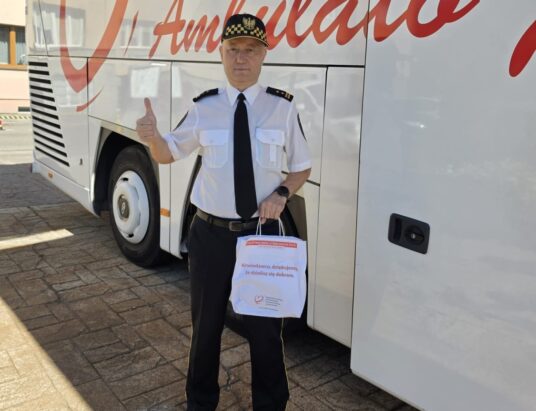 50 litrów krwi po 43 latach pomagania. Wyjątkowy jubileusz komendanta straży miejskiej