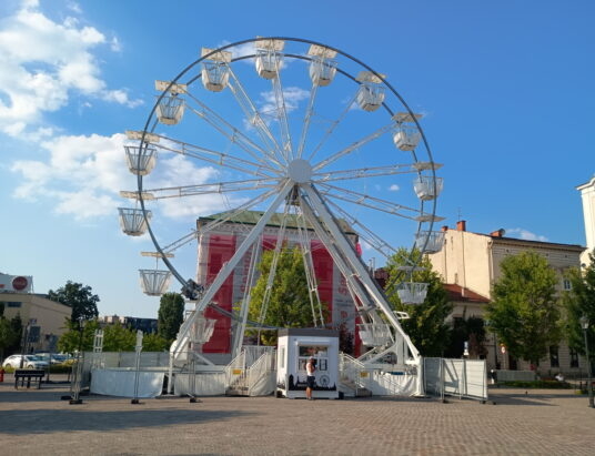 Koło z widokiem na miasto i Beskidy już działa!