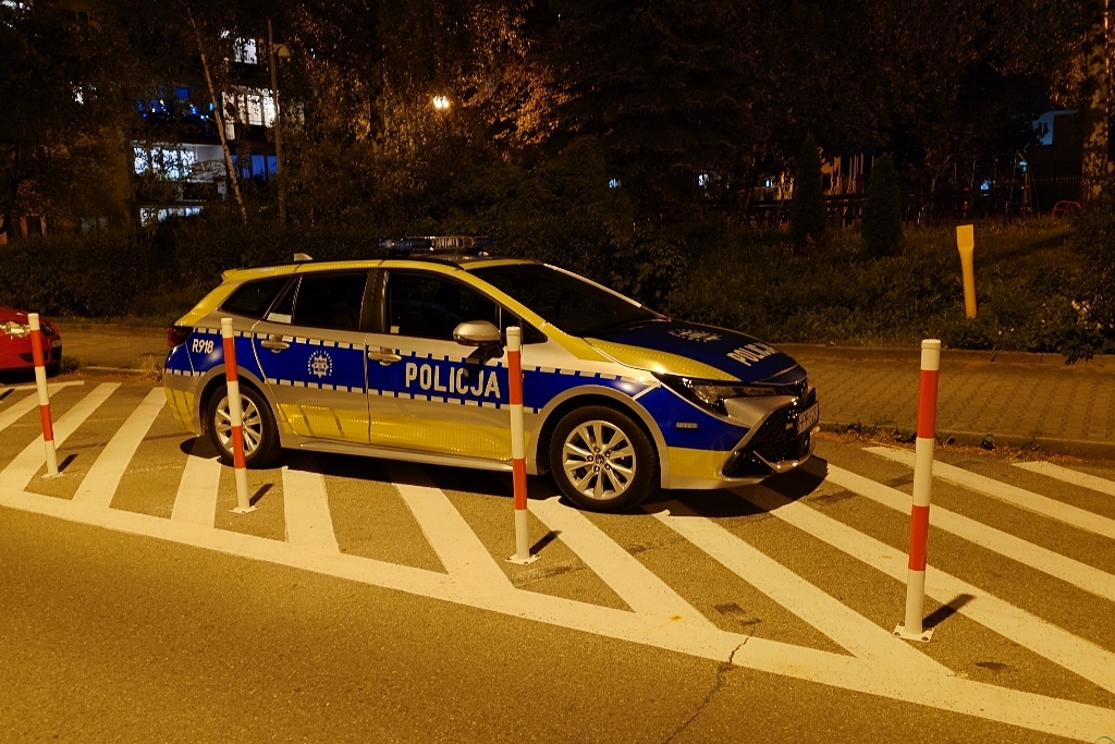 Z ostatniej chwili: Zmarł w mieszkaniu wieżowca. Kiedy ktoś zabierze zwłoki?