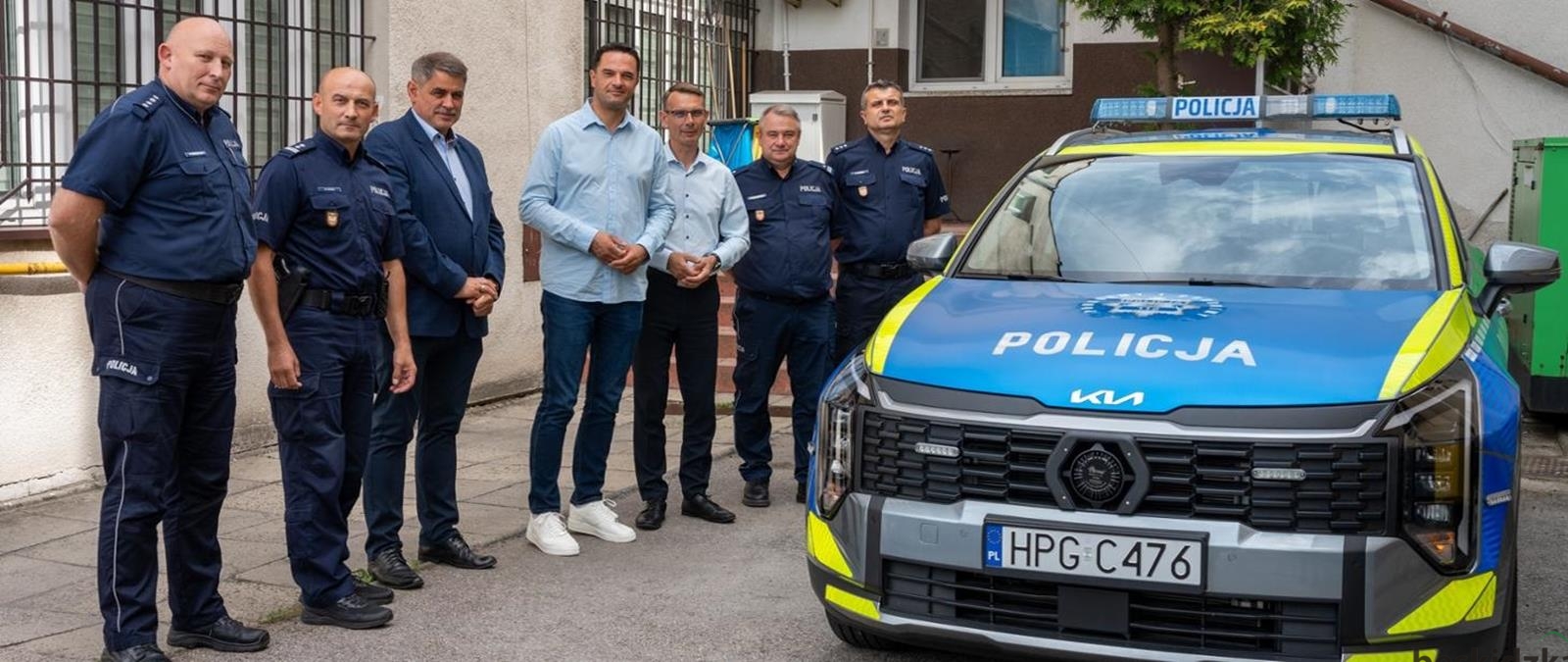 Komisariat w Kalwarii Zebrzydowskiej z nową Kią