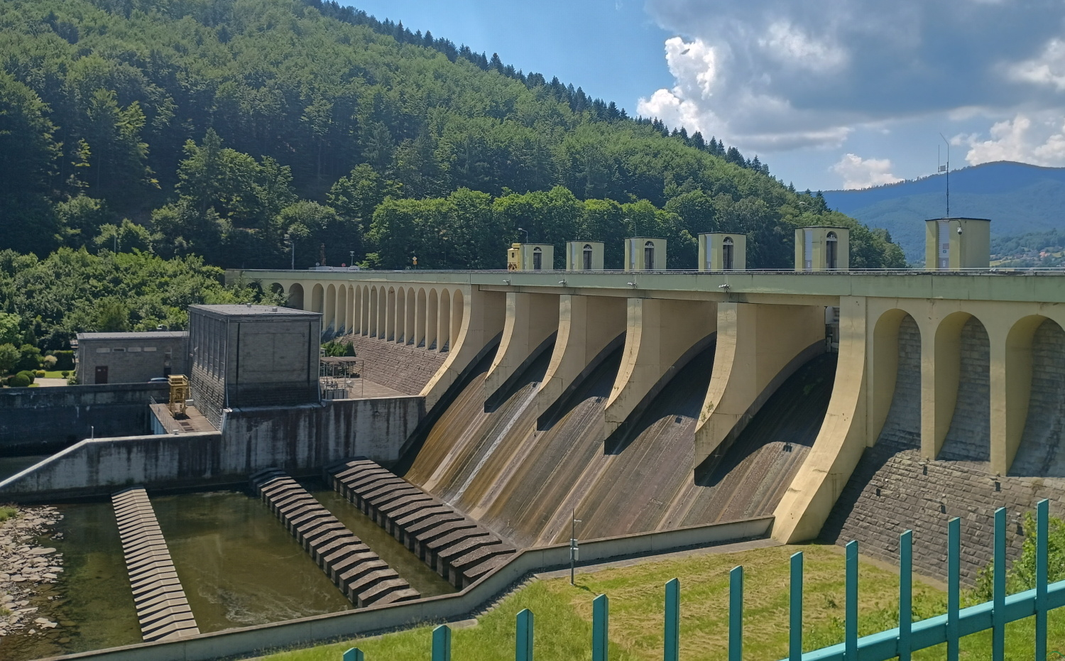 Uwaga osoby wypoczywające nad Sołą! Będzie zrzut wody na rzece