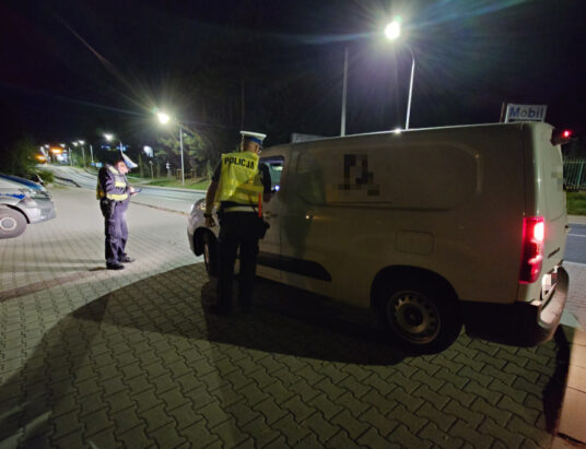 Nocna kontrola na Krakowskiej. Rekordzista jechał 80 km na godz.