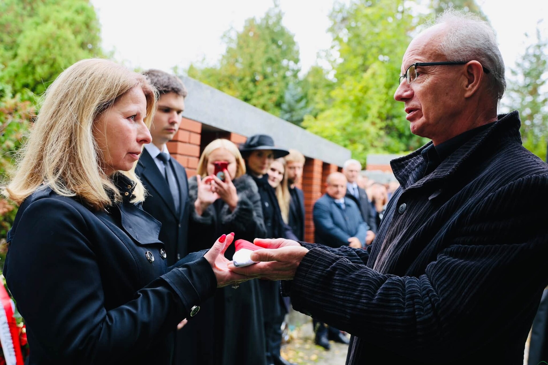 Po 84 latach spoczął z honorami. Pożegnali Alojzego Kocmana | FOTO