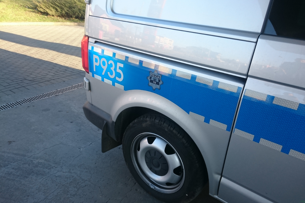 Nietrzeźwi zaczepiali klientów stacji paliw. Rekordzista z czterema mandatami!