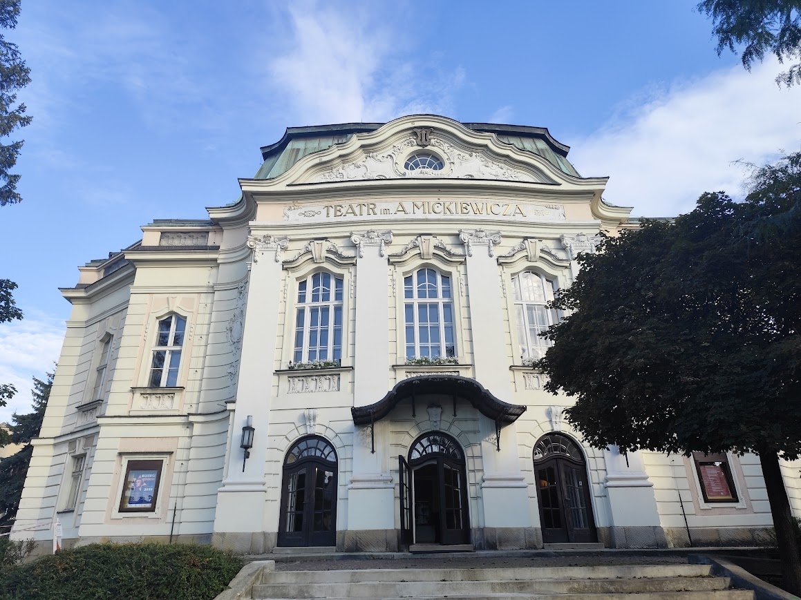 Teatr na granicy światów. Jubileuszowy festiwal po obu stronach Olzy