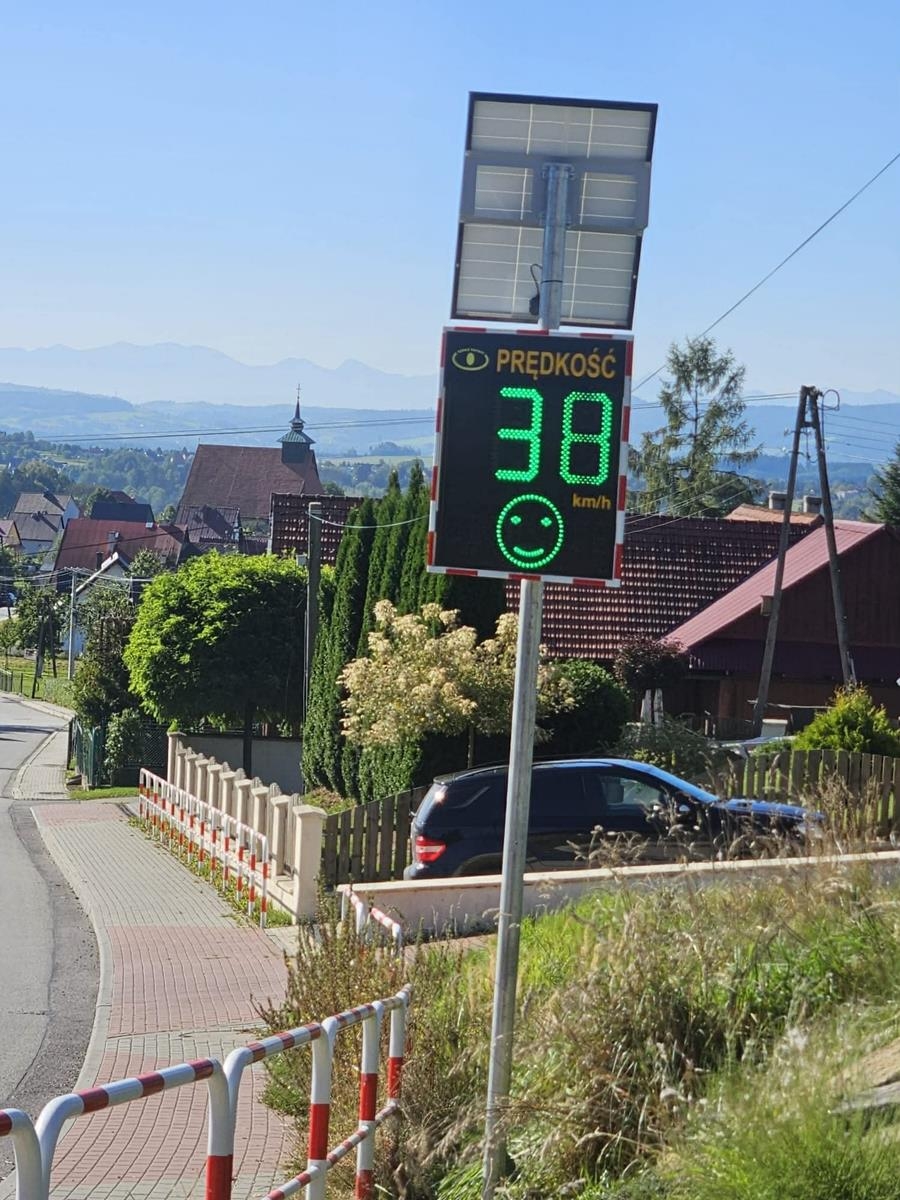 Wyświetlacze prędkości w Naprawie. Ilu kierowców jedzie za szybko? ZDJĘCIA