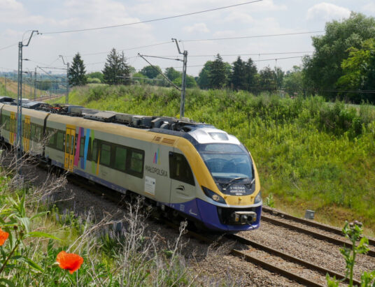 Naborami jesień się zaczyna. Ponad 1 mld zł z Funduszy Europejskich na inwestycje w Małopolsce