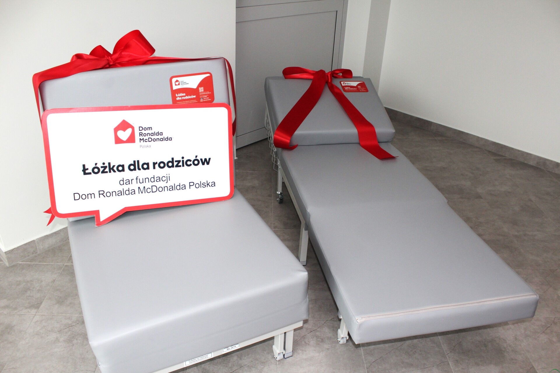 Rodzic może zostać przy chorym dziecku. Szpital Pediatryczny dostał kolejne łóżka