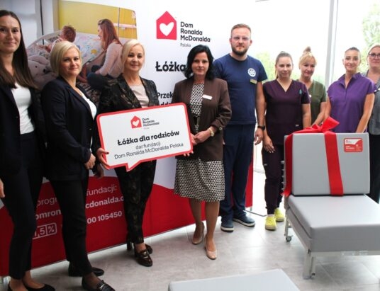 Rodzic może zostać przy chorym dziecku. Szpital Pediatryczny dostał kolejne łóżka