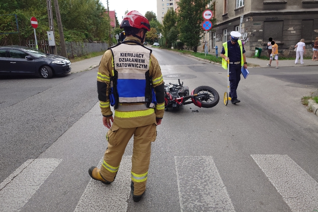 Z ostatniej chwili: Zdarzenie motocyklisty z samochodem osobowym