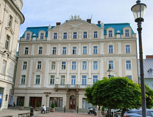 Odrestaurowana kamienica zachwyca. Kiedyś bawiła tu miejska elita
