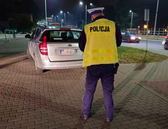 Jechała na podwójnym gazie. W trakcie kontroli… spowodowała kolizję