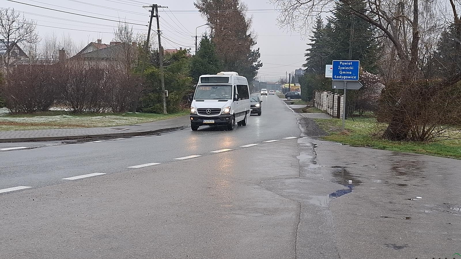 „Wycięli” prawie w pień linię nr 281 Żywiec – Łodygowice! WIDEO | ZDJĘCIA