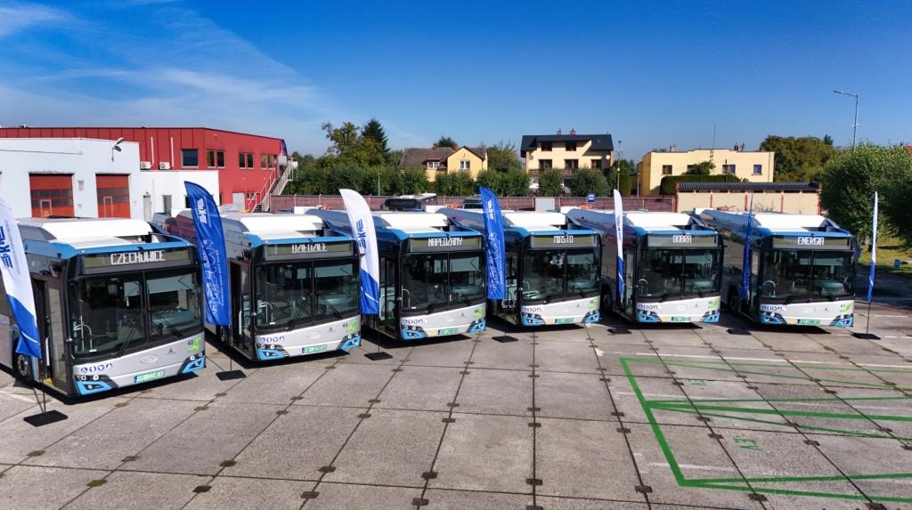 Czechowice-Dziedzice z kolejnymi elektrykami. Flota liczy już osiem autobusów