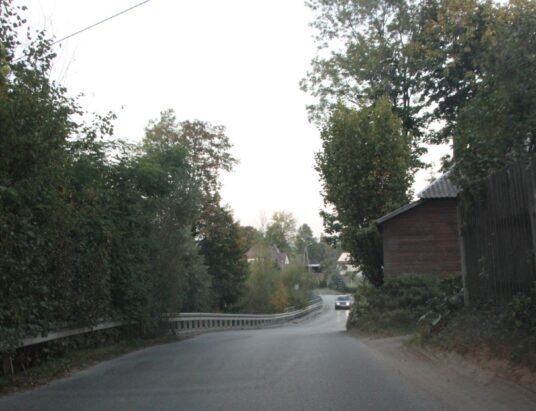 Rusza bardzo trudna inwestycja. Będzie chodnik w Sidzinie | ZDJĘCIA