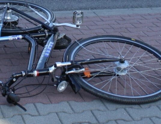 Potrącenie rowerzystki w Oświęcimiu