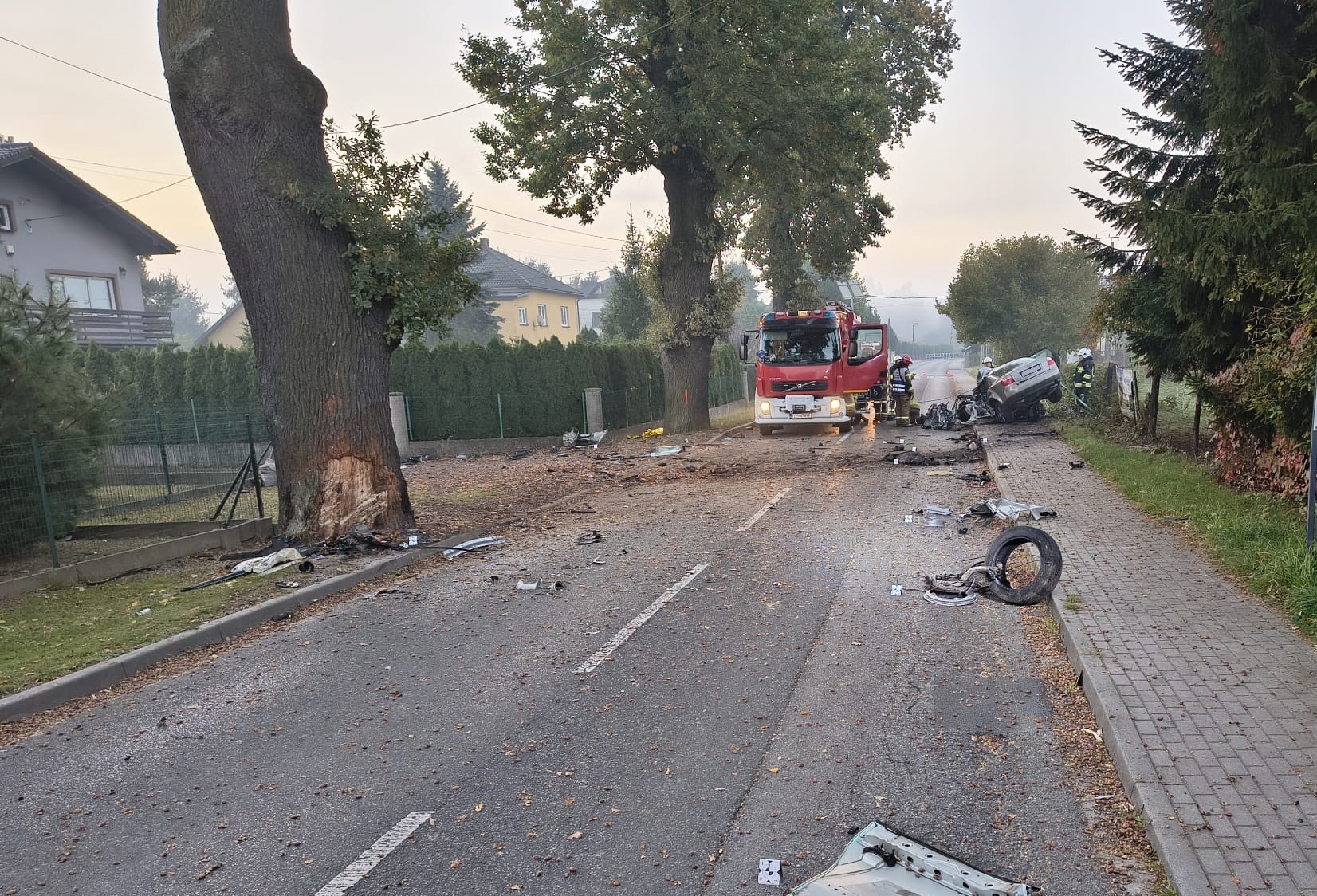 Audi rozerwane na strzępy. 20-latek zginął na miejscu