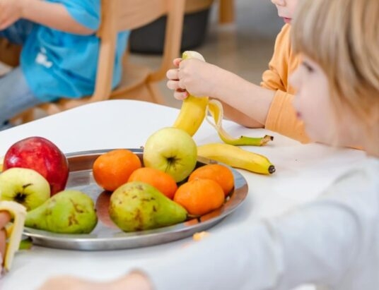 Szkolna dieta ląduje w koszu