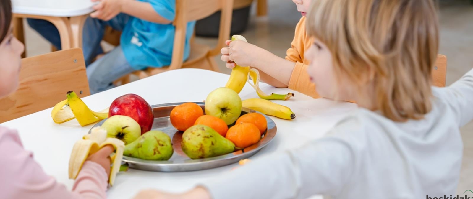 Szkolna dieta ląduje w koszu