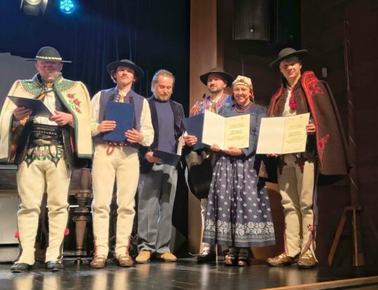 Żywieckie bibułkarstwo i kultura górali Karpat na Krajowej Liście Dziedzictwa Niematerialnego