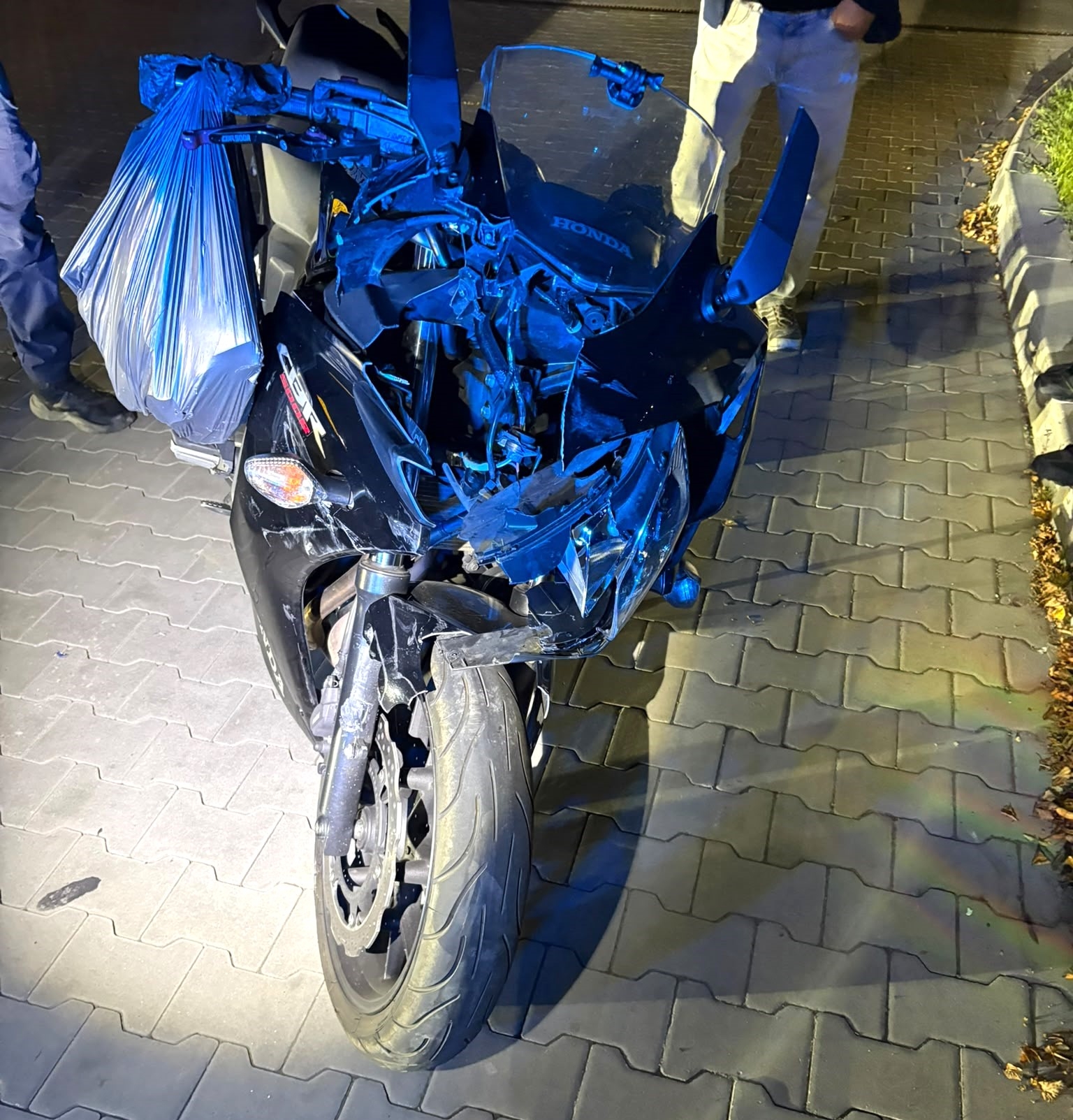 Zderzenie motocyklisty z osobówką w Zatorze