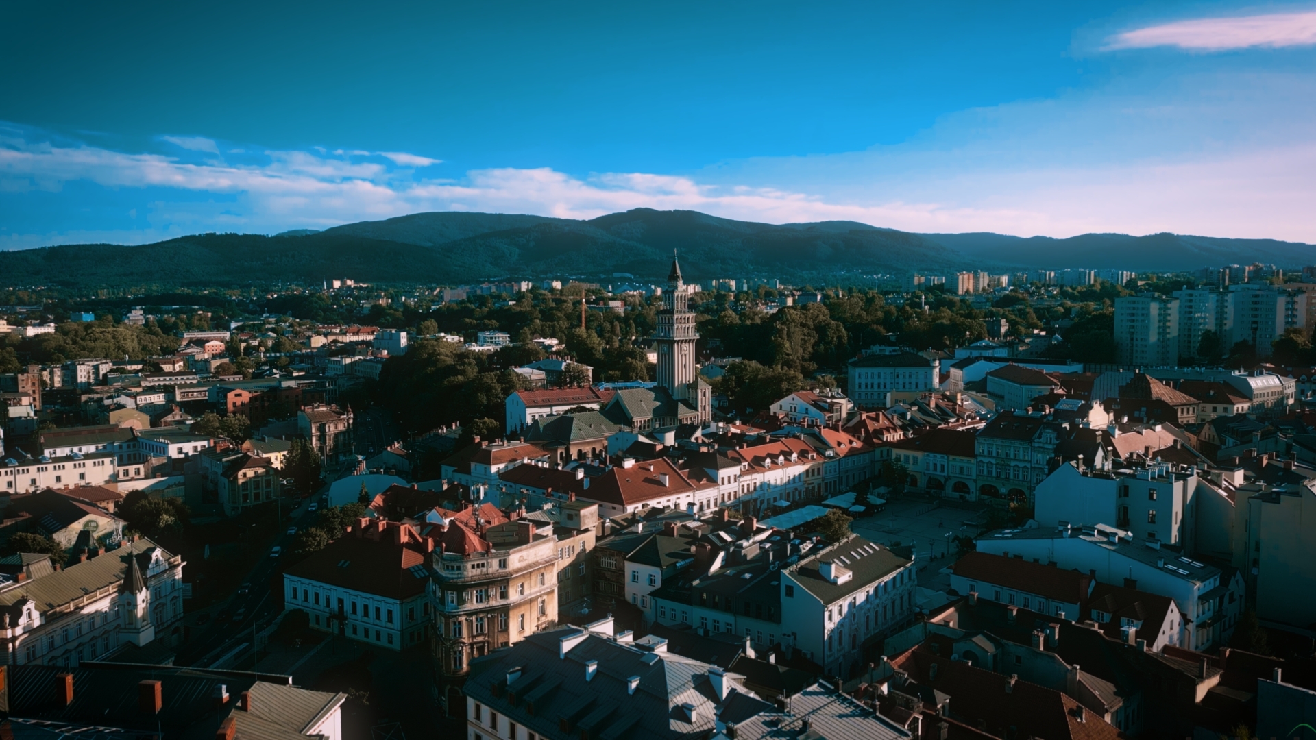 Premiera filmu o 70 latach „Kroniki Beskidzkiej”. To także historia regionu | WIDEO