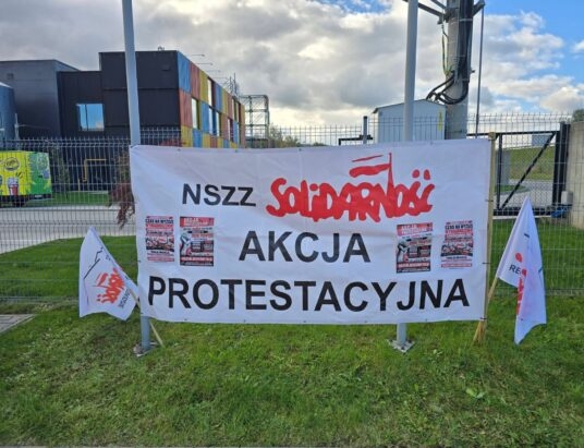Związkowcy walczą o podwyżki. „Oflagowanie to jest początek”