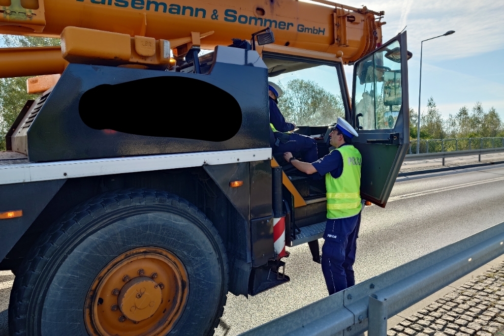 Z ostatniej chwili: Potrącenie nastolatki przez dźwig!